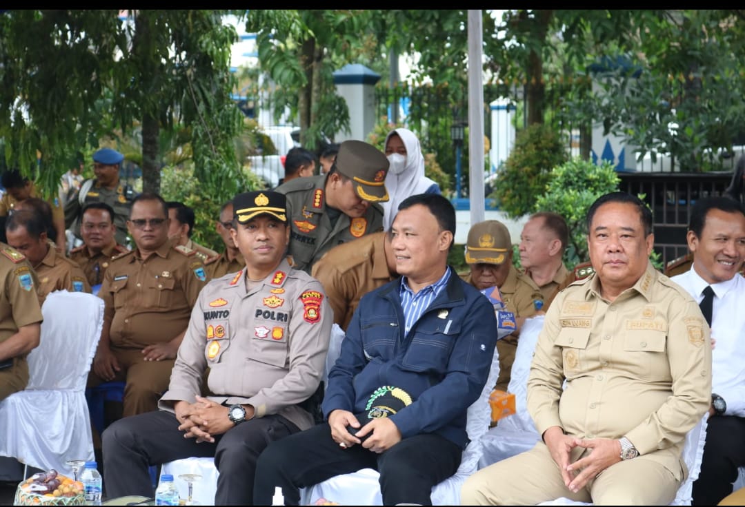 Kapolres Lahat Beserta Jajaran Hadiri Apel Sarpras dan Perlengkapan Dalam rangka Kesiapan Penanggulangan Karhutla Kab.Lahat 2023. 8 IMG 20230130 WA0013