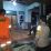Polisi dan Damkar Evakuasi Sarang Tawon di Rumah Warga