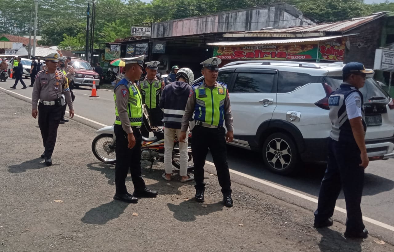 Satlantas Polres Purbalingga Gelar Razia Terpadu Guna Penegakan Pelanggaran Lalu Lintas. 8 IMG 20230309 WA0098