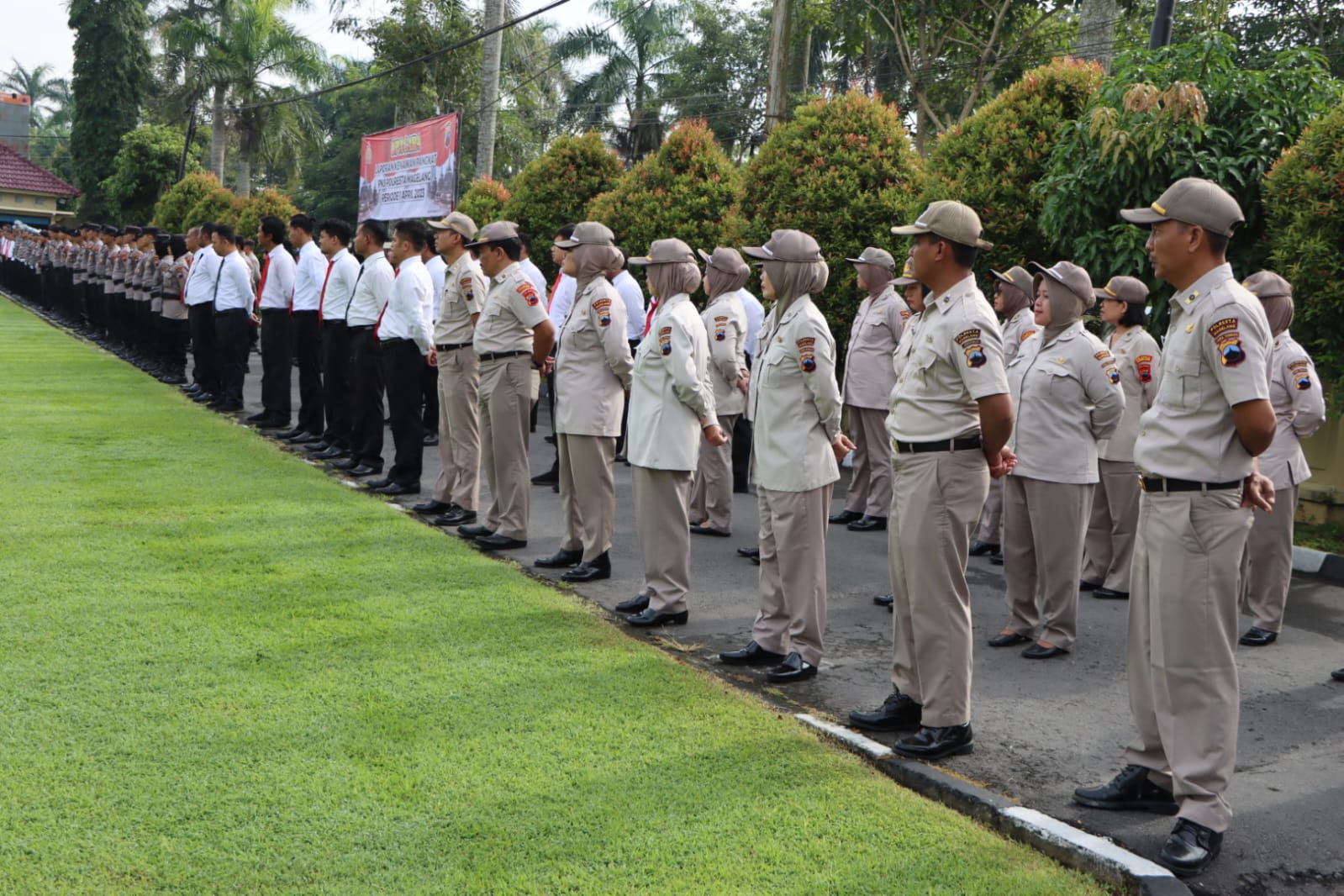 Upacara Laporan Kenaikan Pangkat, Kapolresta Magelang : Tidak Mudah Menjadi PNS. 9 IMG 20230403 WA0118