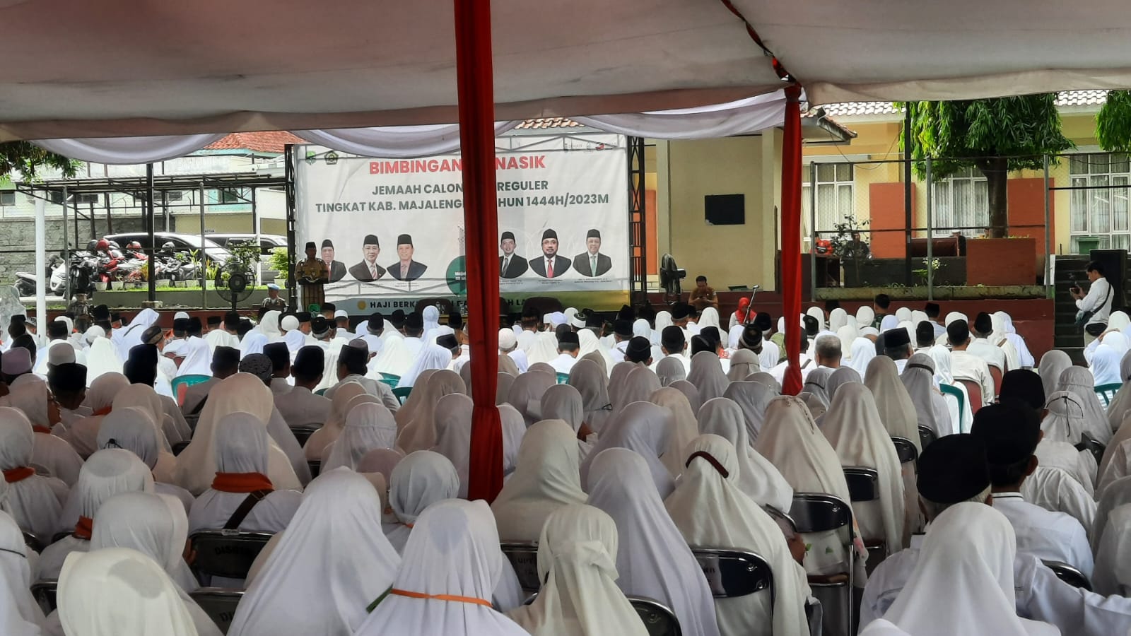 PEMDA MAJALENGKA BERSAMA KEMENAG GELAR BIMBINGAN MANASIK CALON HAJI SE-KABUPATEN MAJALENGKA 9 IMG 20230509 WA0069
