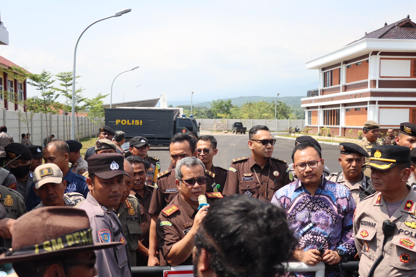 Polres Majalengka Laksanakan Pengamanan Unjuk Rasa LSM Penjara 8 IMG 20230523 WA0059