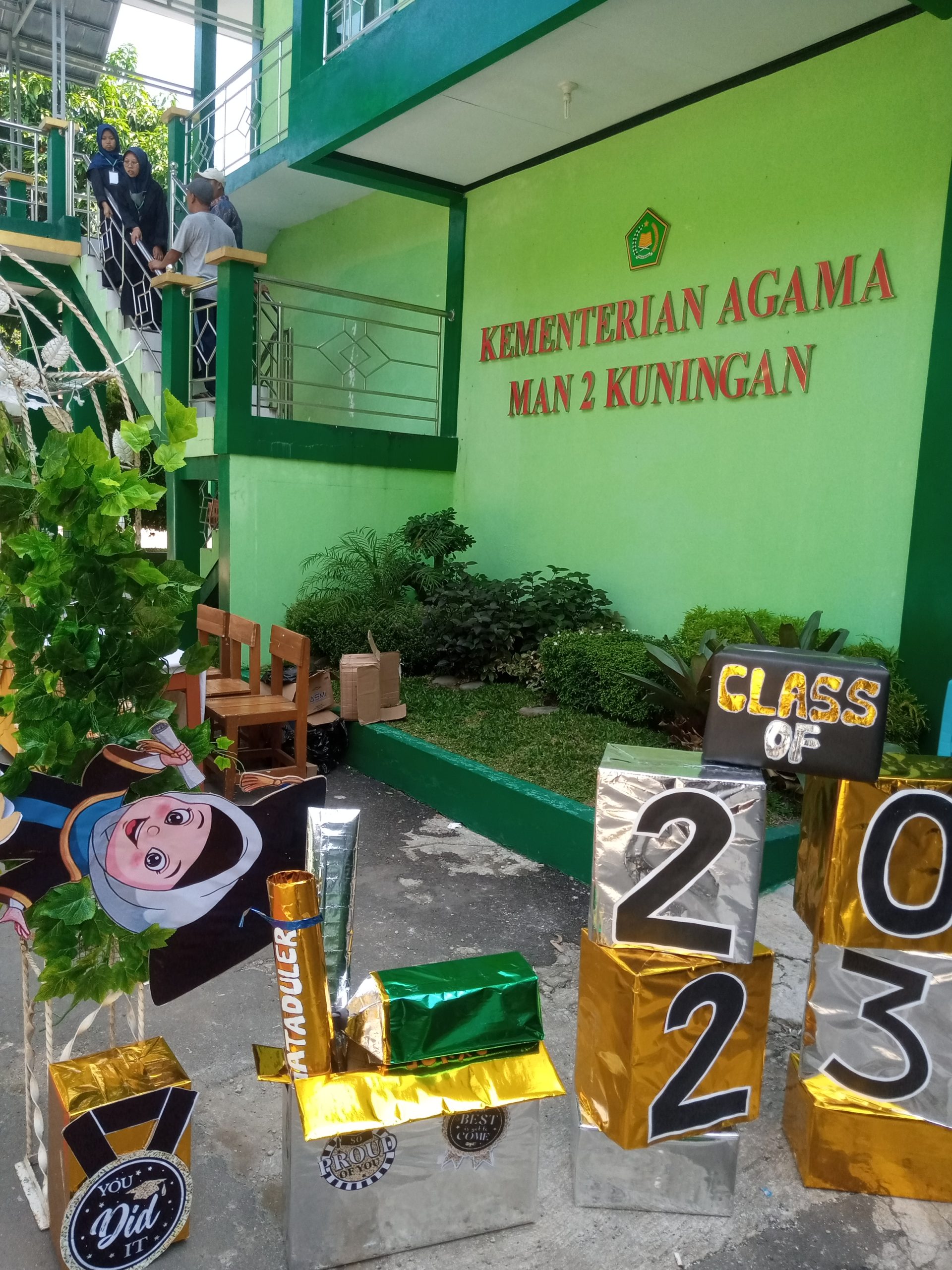H.Winarto SPd.MPd : Gelar acara Pelepasan dan Perpisahan Siswa Kelas XII TP 2023-2024 23 IMG 20230516 125608 661 scaled