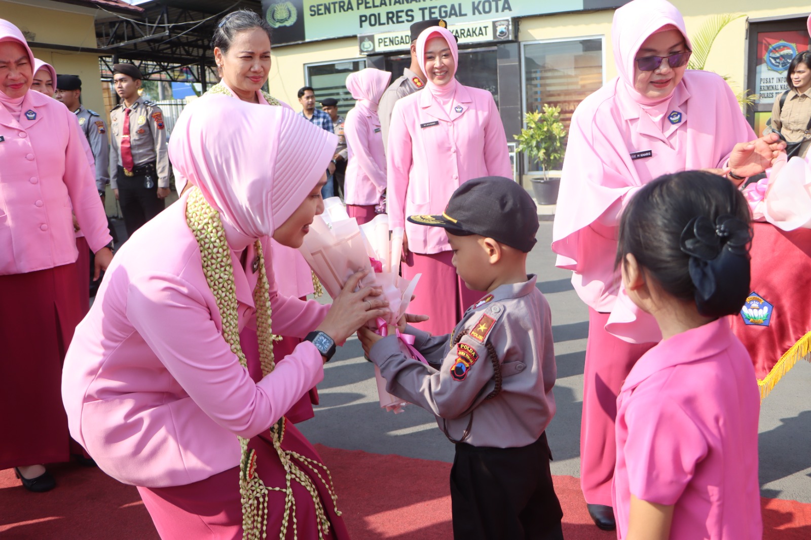 Kunjungan Kerja Pj. Ketua Bhayangkari Daerah Jawa Tengah; Anggota Bhayangkari Dilarang Bergaya Hidup Mewah 9 IMG 20230613 WA0108