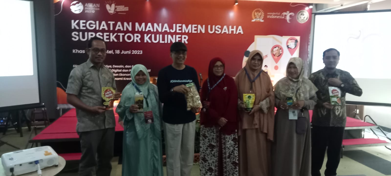 Bangkitkan Usaha Subsektor Kuliner Tegal, Kemenparekraf RI Bersama Wakil Ketua Komisi X DPR RI Gelar Bimtek 9 IMG 20230618 WA0093