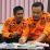 Bupati Garut, Barnas Adjidin, meninjau langsung rumah-rumah warga yang terdampak gempa bumi berkekuatan Magnitudo (M) 4.9 di Kecamatan Pasirwangi                                 