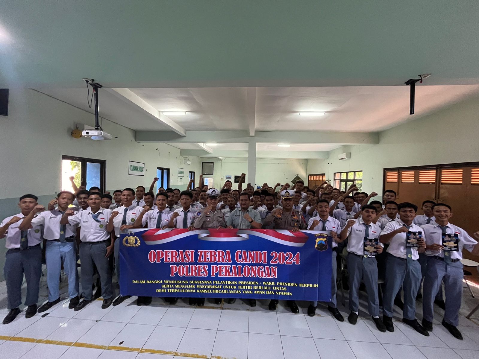 Dalam Rangka Operasi Zebra Candi 2024, Satlantas Polres Kajen Sosialisasikan Tertib Berlalu Lintas di SMK Muhammadiyah Kajen 9 IMG 20241016 WA0009