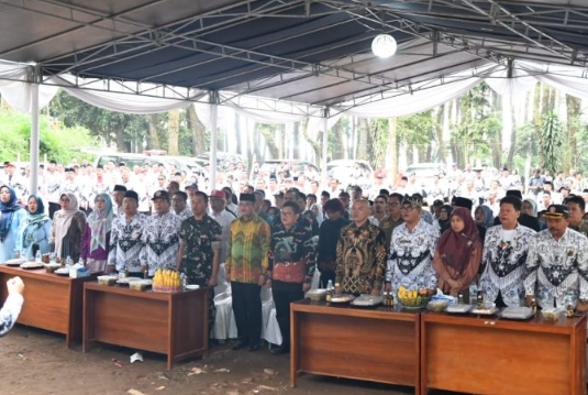 Kemah Bhakti Budaya Gunung Ciremai Tahun 2024 PGRI Se-Ciayumajakuning, Pj Bupati Agus Toyib Pesankan Ini 11 Screenshot 20241109 220402