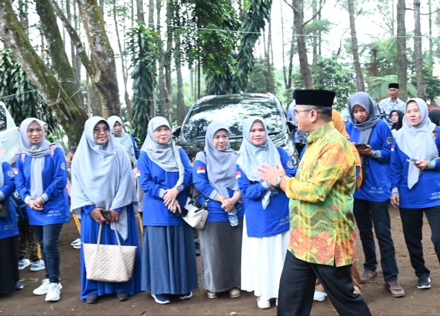Kemah Bhakti Budaya Gunung Ciremai Tahun 2024 PGRI Se-Ciayumajakuning, Pj Bupati Agus Toyib Pesankan Ini 10 Screenshot 20241109 220416