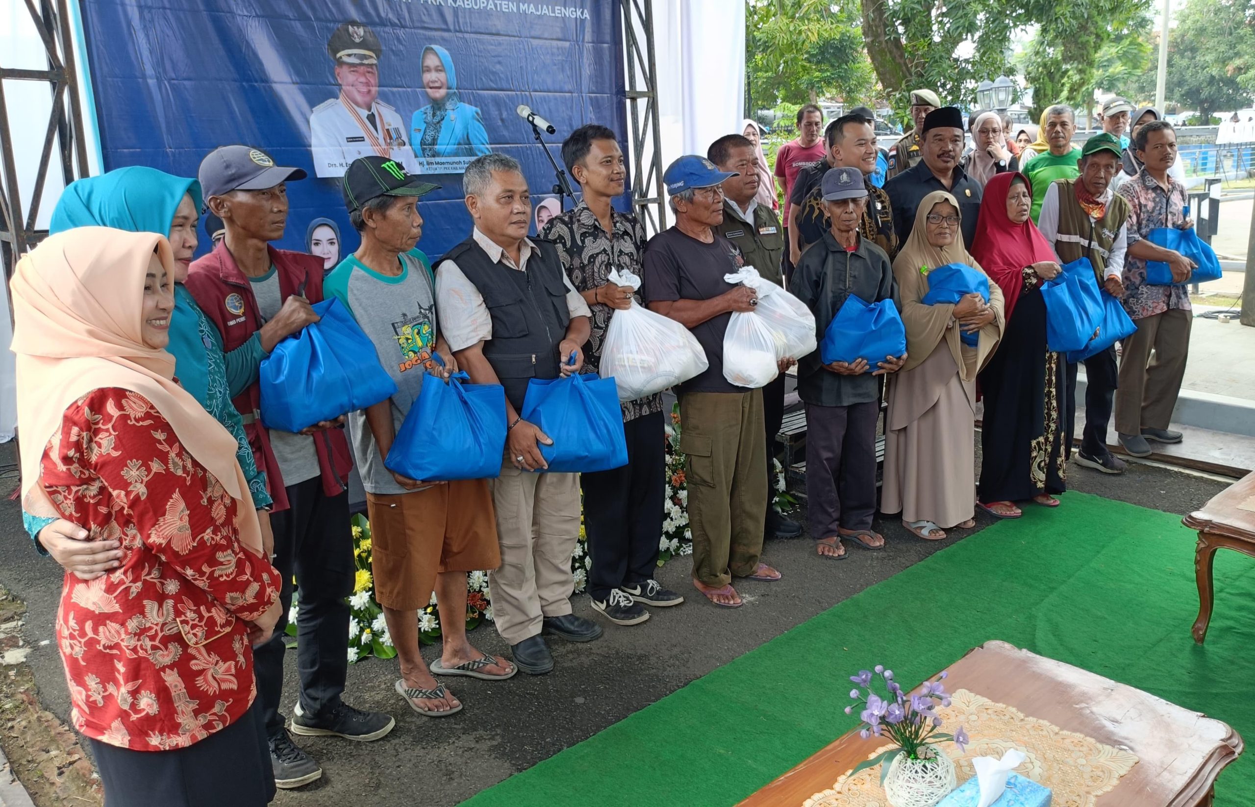 Dharma Wanita dan PKK Kabupaten Majalengka Gelar Bazzar Ramadhan 1446 H. 9 IMG 20250320 WA0147 scaled
