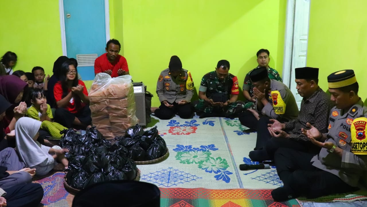 Bedah Rumah Milik Ibu Ruminah Selesai, Polres Pekalongan Gelar Syukuran Bersama Warga 9 IMG 20250325 WA0017