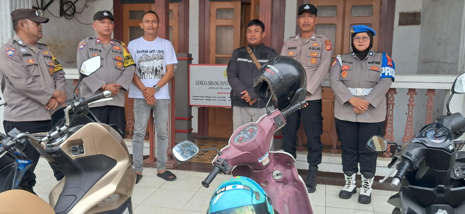 Personel Polsek Pagaden Gelar PAM dan Minggu Curhat di Gereja GSPDI Pagaden. 9 IMG 20250525 WA0005