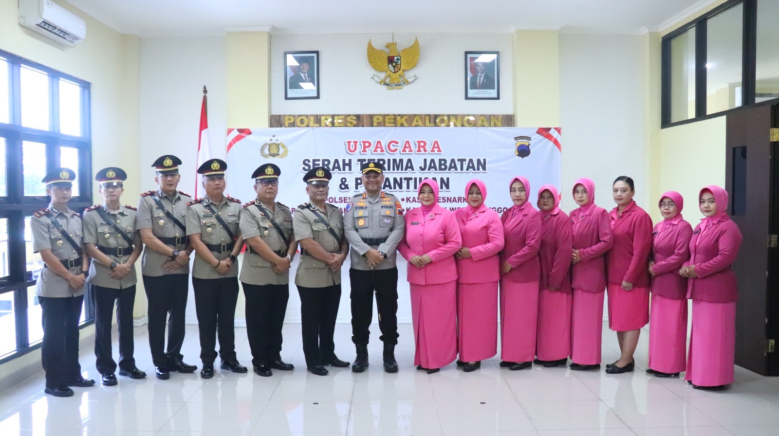 Jabatan Kasat Resnarkoba dan Beberapa Kapolsek Jajaran Polres Pekalongan Terkena Mutasi, Kapolres Pimpin Upacara Sertijab 9 IMG 20250603 WA0043