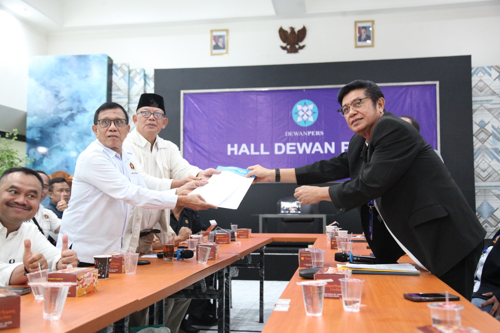 Hendry Ch Bangun Daftarkan Calon Ketua Umum PWI, Ajak Semua Anggota Bersatu Majukan PWI. 14 IMG 20250823 WA0250