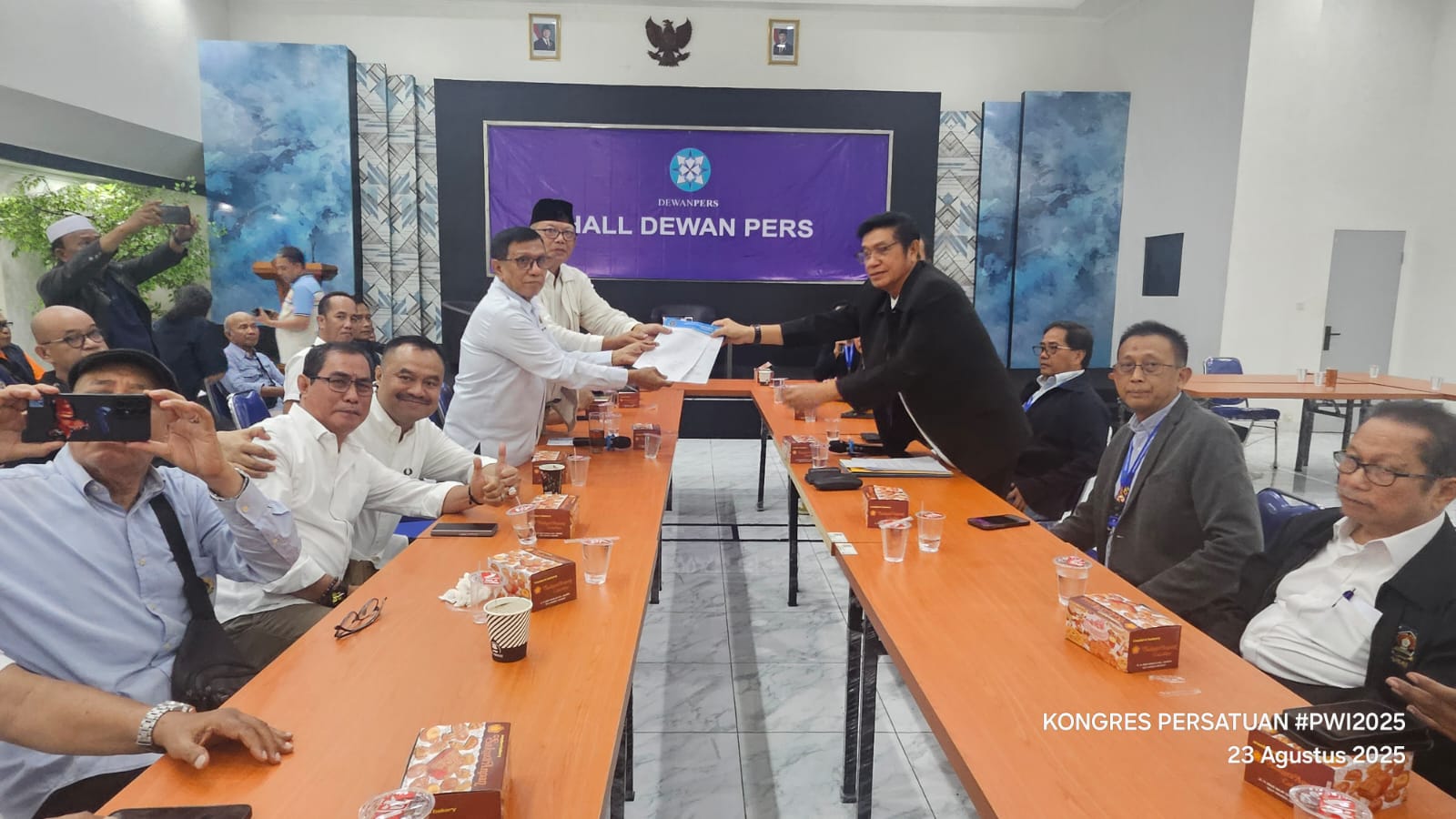 Hendry Ch Bangun Daftarkan Calon Ketua Umum PWI, Ajak Semua Anggota Bersatu Majukan PWI. 15 IMG 20250823 WA0251