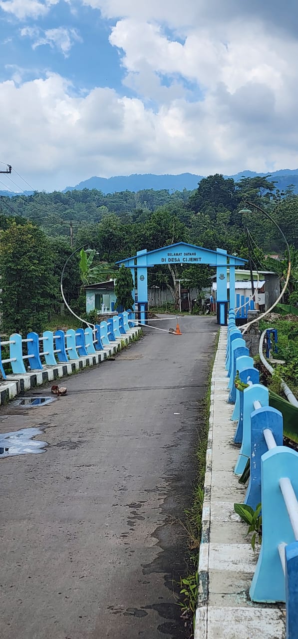 Jangan Tunggu Korban! Jembatan Cijemit Hancur — Suara Sultan Sepuh Menggema Hingga ke Istana Presiden" 9 IMG 20251121 WA0004