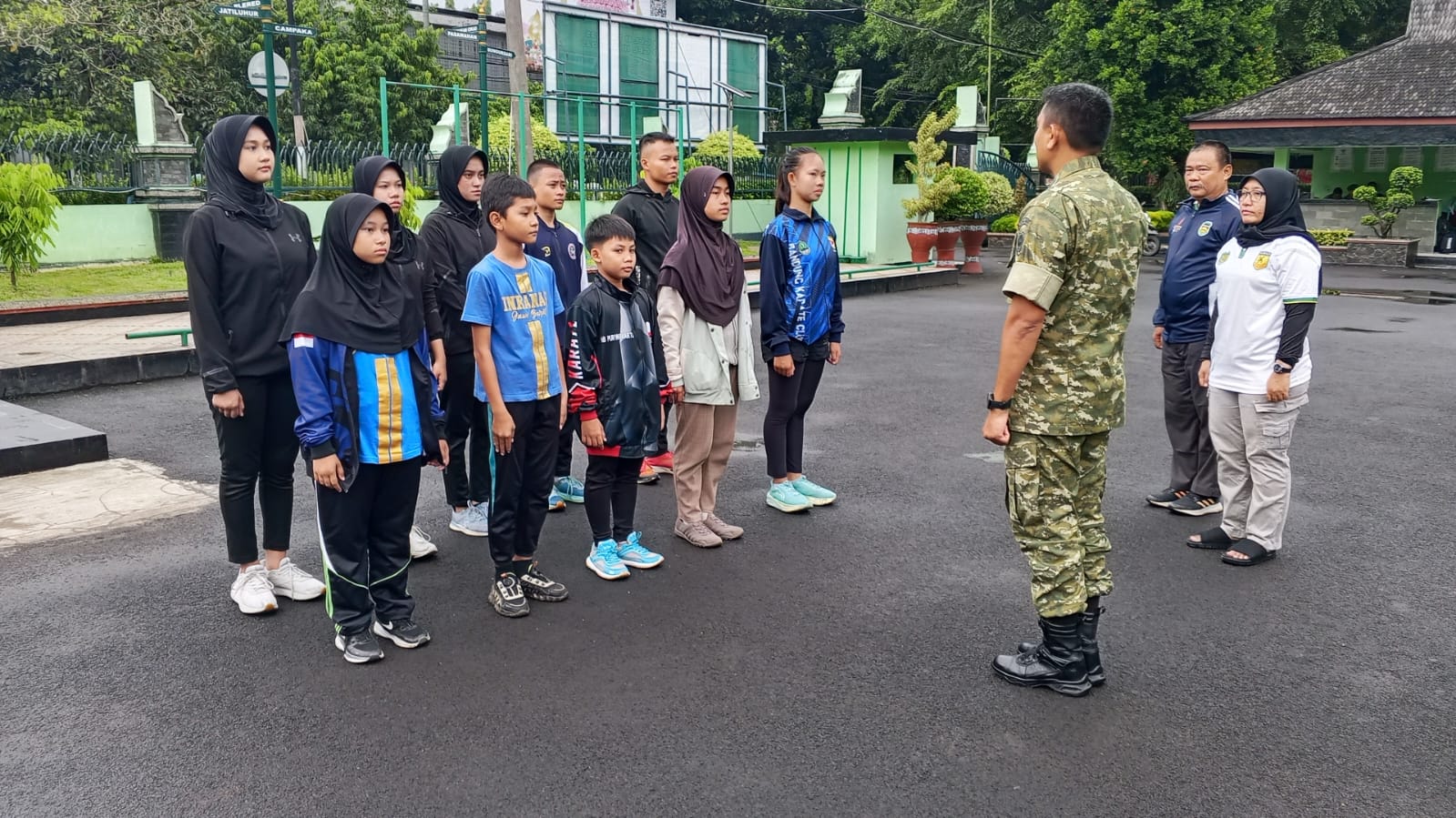Dilepas Dandim 06619 Purwakarta Atlet Karate Kodim 0619 Siap Berlaga di Kejuaraan Piala Pangdam III Siliwangi 8 IMG 20251127 WA0118