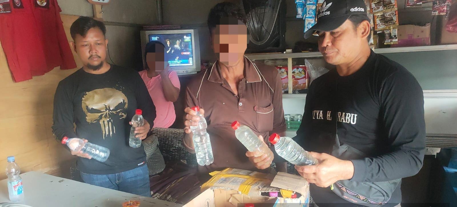 Polresta Cirebon Sita 271 Botol Miras Hasil Razia Pekat. 8 IMG 20251130 WA0049