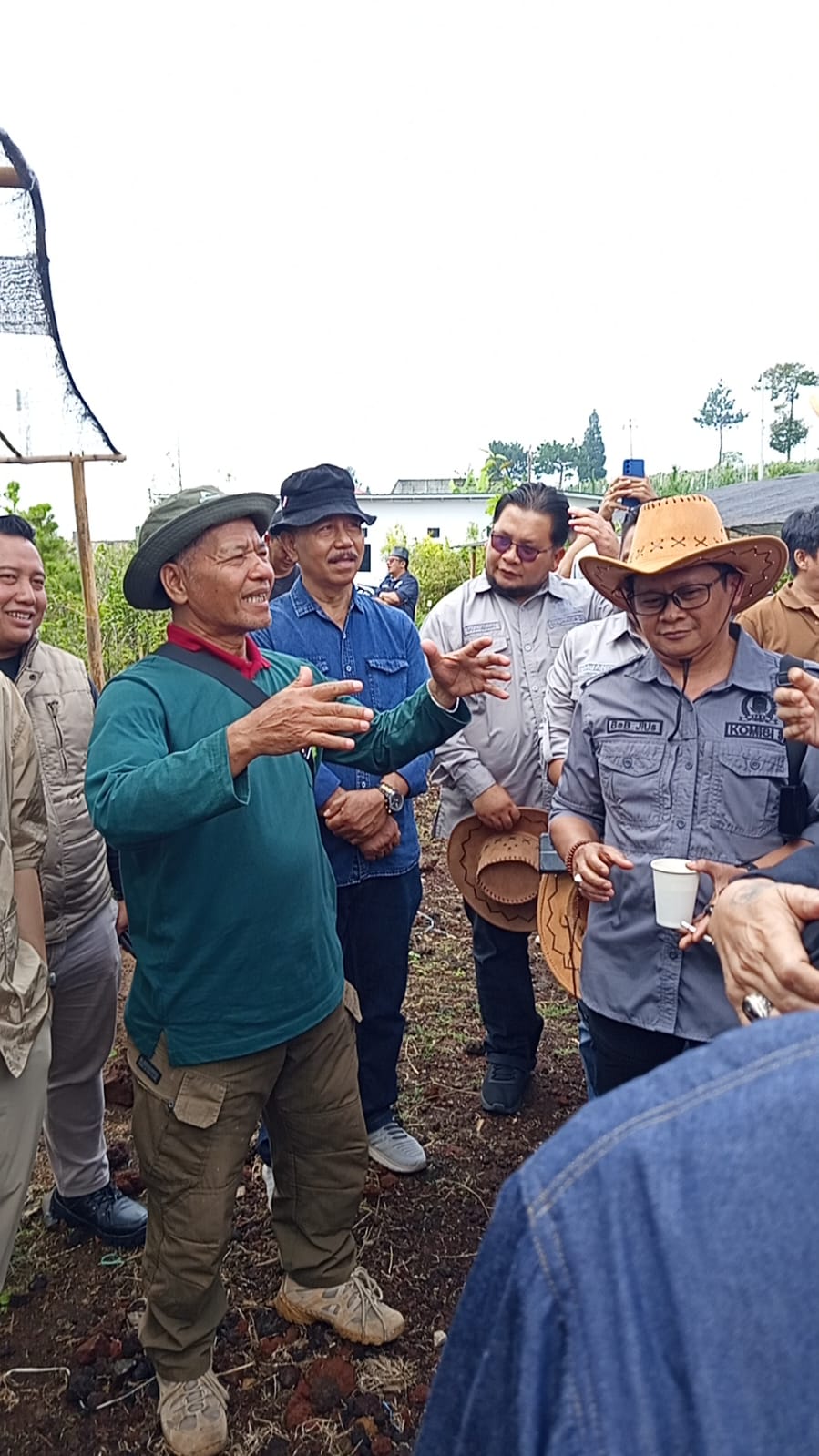 Pengelola Arboretum Terima Kunjungan DPRD Kabupaten Kuningan 11 IMG 20251219 WA0068