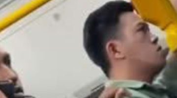 Pria pelaku masturbasi di Trans Jakarta resmi jadi tersangka.