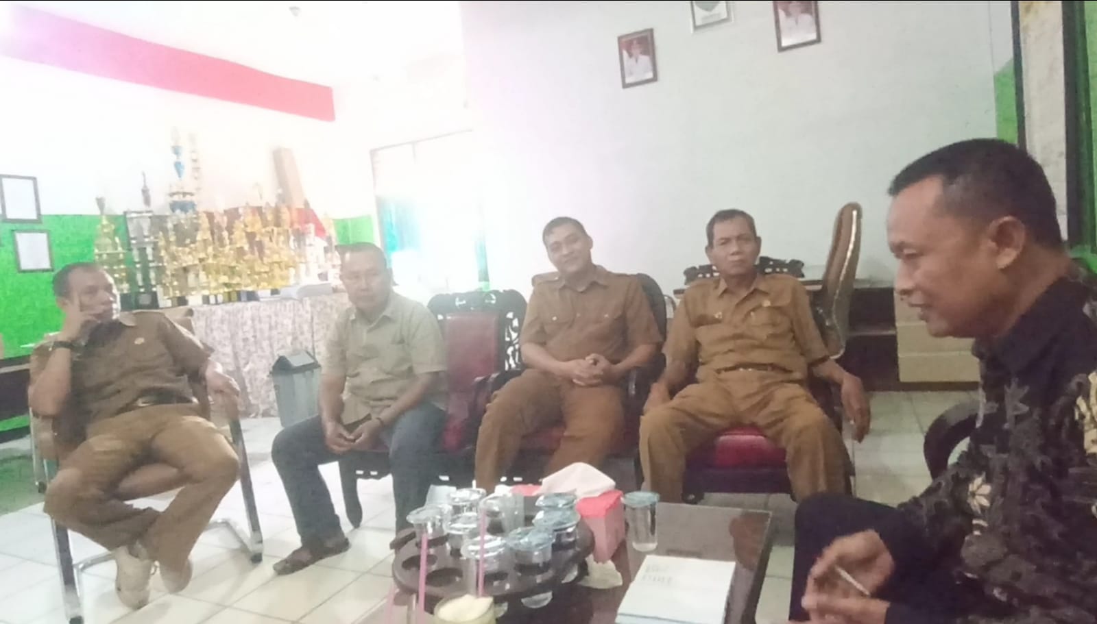 Plt Kepala Sekolah SMP Negeri 3 Jatibarang bersama jajaran siap bawa perubahan 9 IMG 20260127 WA0000
