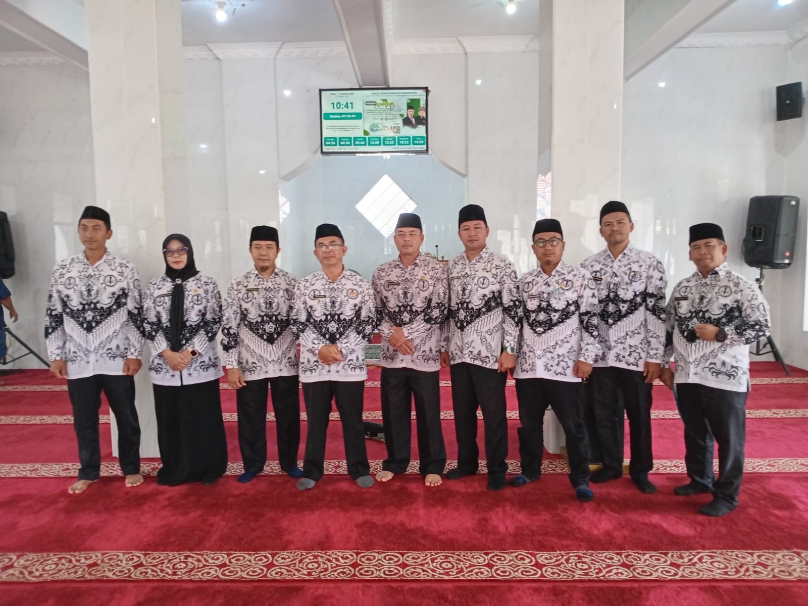 PGRI Cabang Pameungpeuk Adakan Pengajian Umum Menyambut Bulan Suci Ramadhan 1447 H 9 IMG 20260215 WA0089