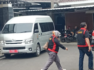 Tim Satgas Kejati Jabar Geledah Kantor DPRD Indramayu Sita Beberapa Dokumen Terkait Dugaan Korupsi Tuper* 9 IMG 20260610 WA0017