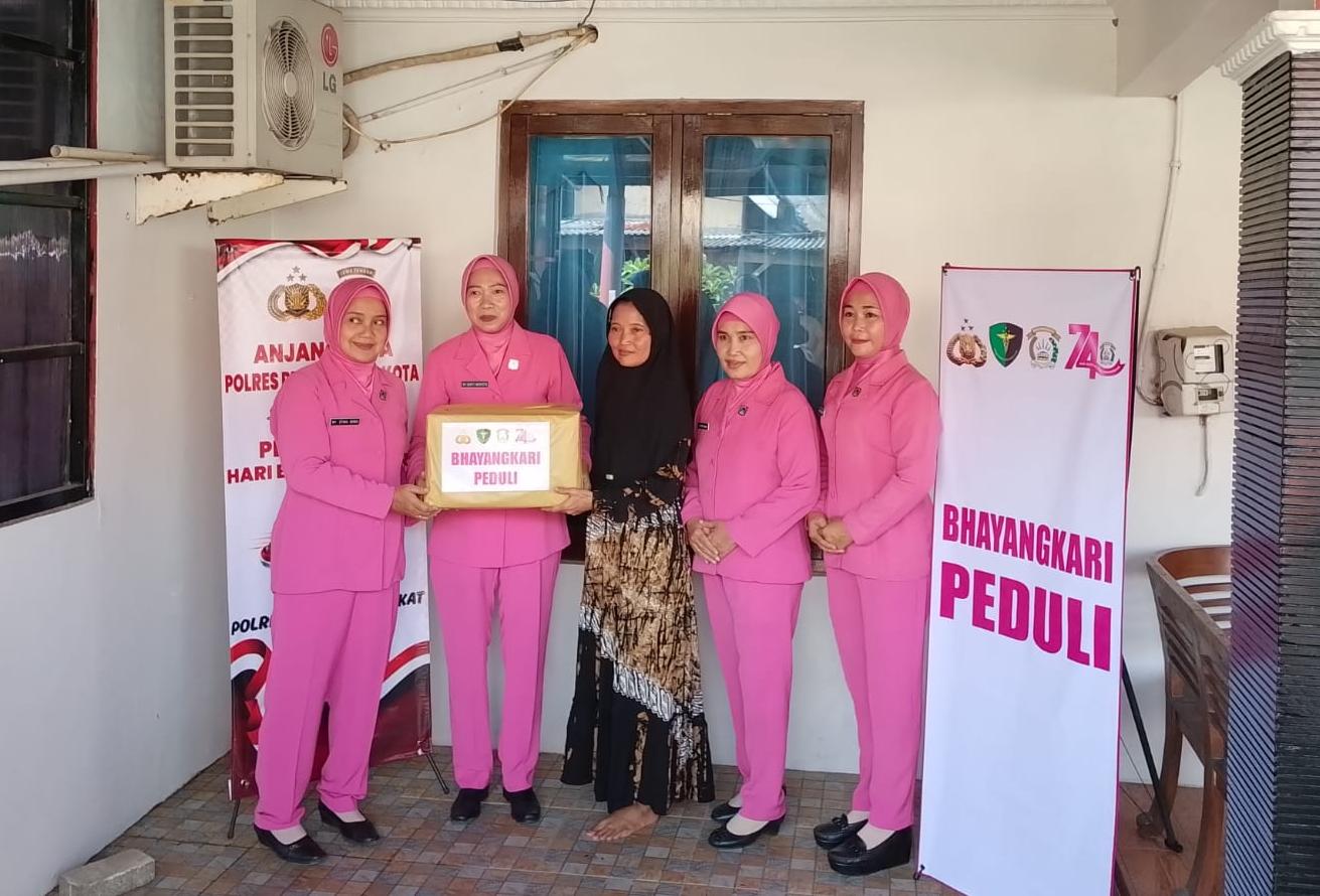 Sambut Hari Bhayangkara ke-80, Polres Pekalongan Kota Anjangsana ke Purnawirawan dan Warakawuri. 9 IMG 20260620 WA0002
