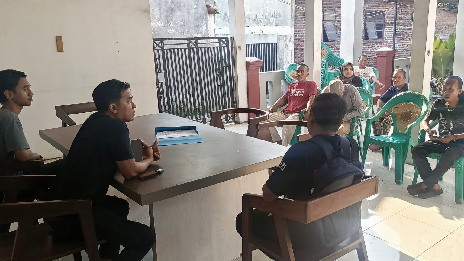 Usai Viral Dugaan Pungutan Bansos, Perangkat Desa Wotgali Buka Klarifikasi, Uang Rp15 Ribu Disebut Hasil Musyawarah, Bukan Pungutan Wajib 15 IMG 20260705 WA0007 1