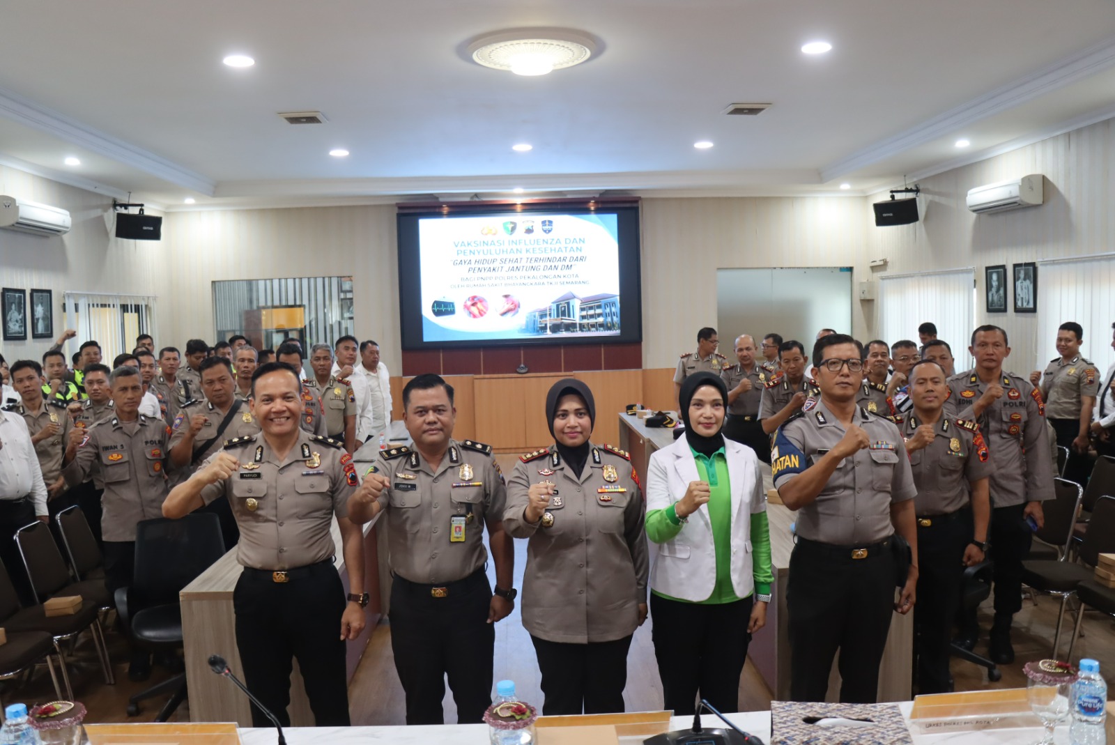 200 Personel Polres Pekalongan Kota Ikuti Vaksinasi Influenza, Investasi Kesehatan Dukung Pelaksanaan Tugas 9 IMG 20260831 WA0023