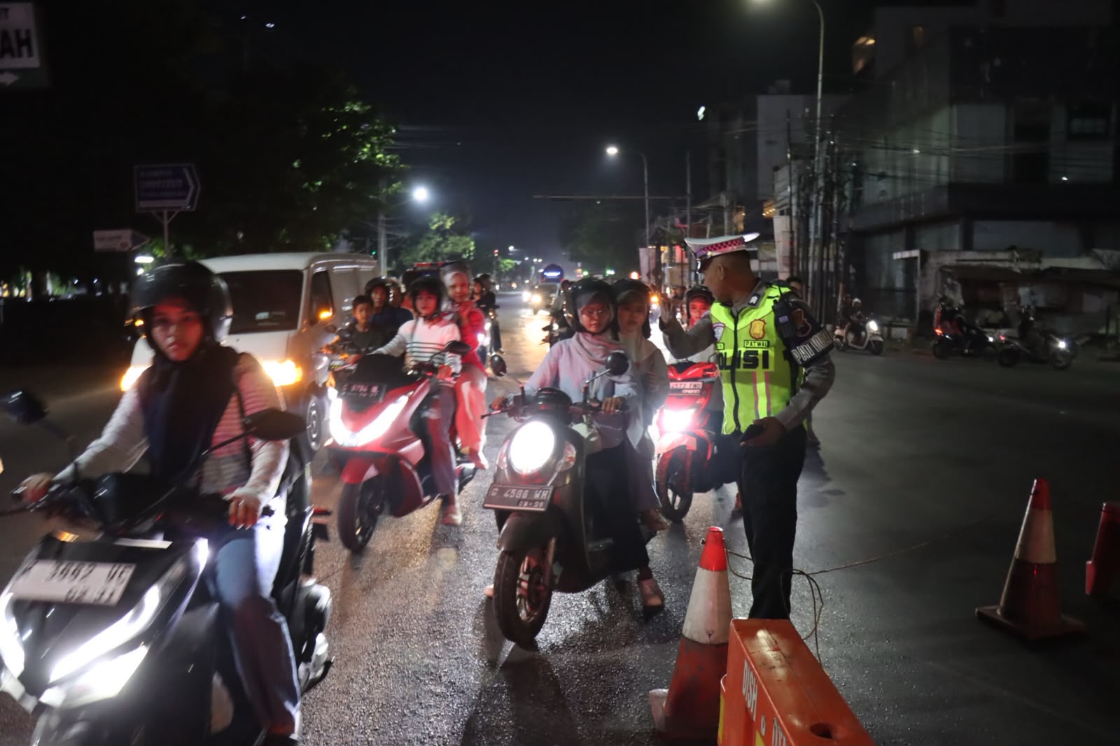Kenang Perjuangan 3 Oktober 1945, Polres Pekalongan Kota Kawal Tradisi Sejarah dengan Pelayanan Humanis. 9 IMG 20261004 WA0033