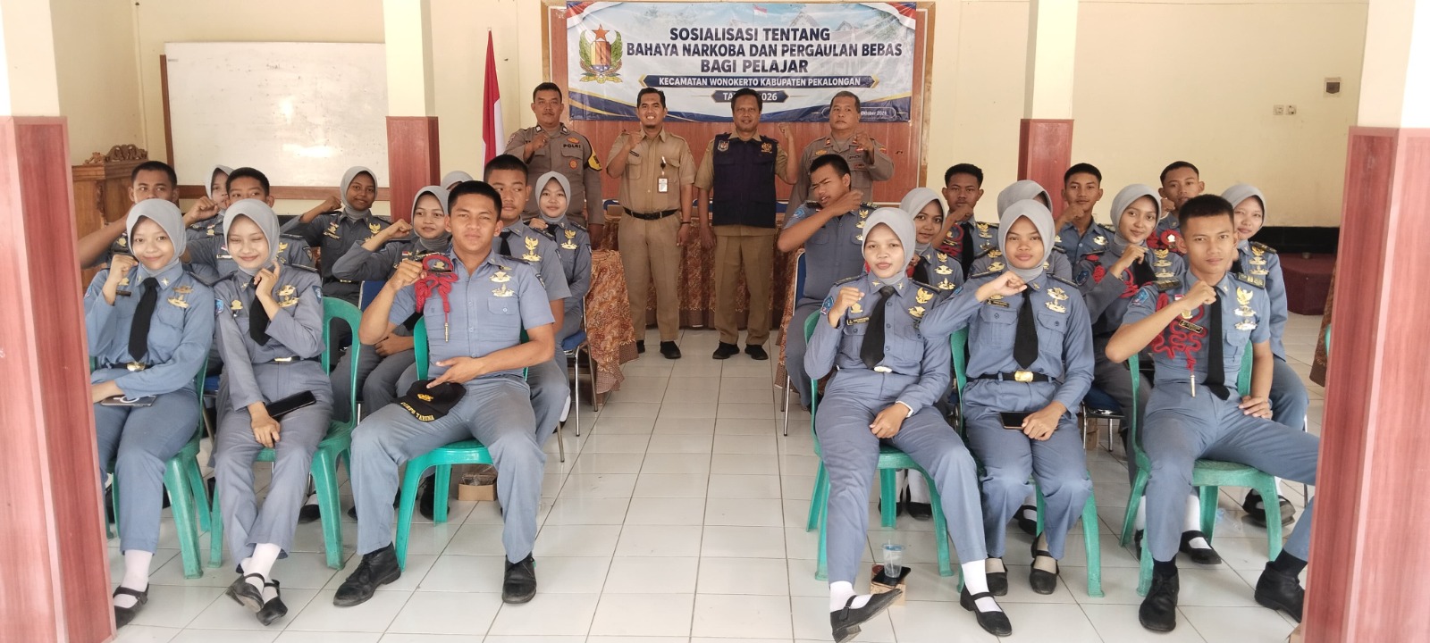 Sayangi Masa Depan, Puluhan Pelajar SMK Wira Bahari Diberi Pembekalan Bahaya Narkoba oleh Polsek Wiradesa 7 IMG 20261014 WA0014