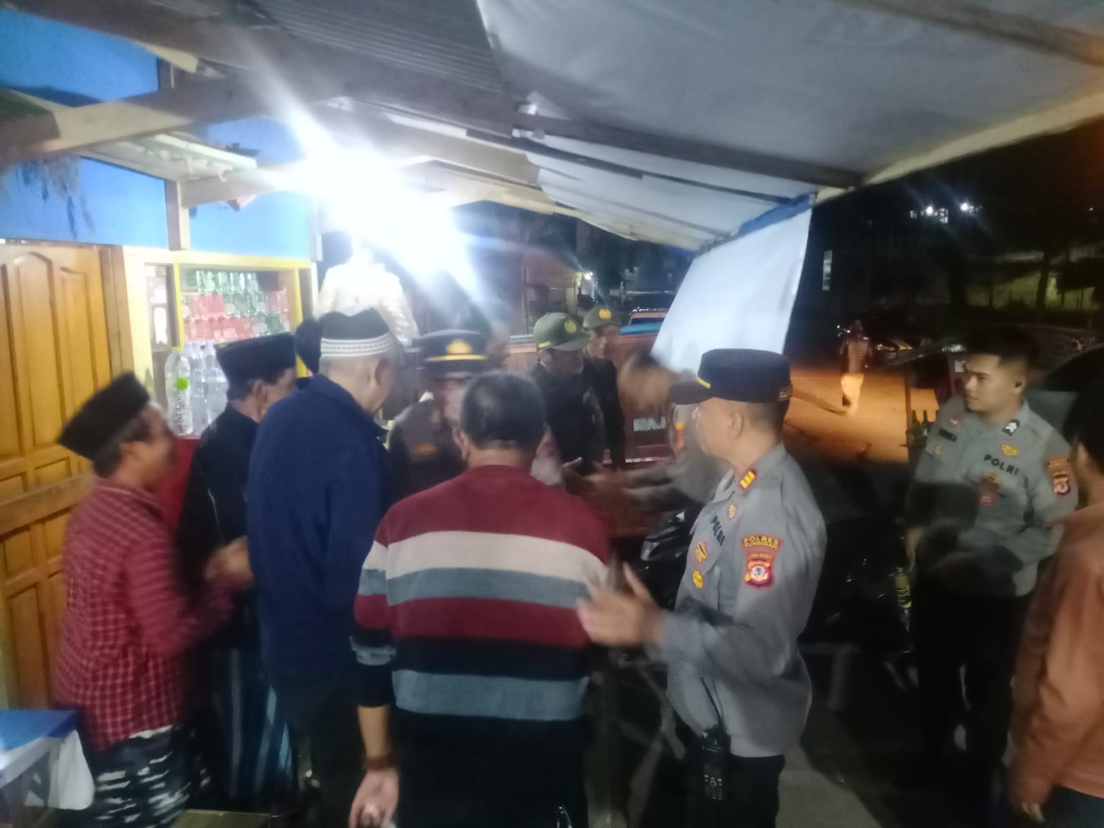 Perkuat Ketertiban Lingkungan dan Evaluasi Poskamling, Jajaran Polsek Ciawigebang dan Polsek Darma Gencarkan Sambang Warga Serta Penilaian Lomba Satkamling 18 IMG 20261015 WA0002