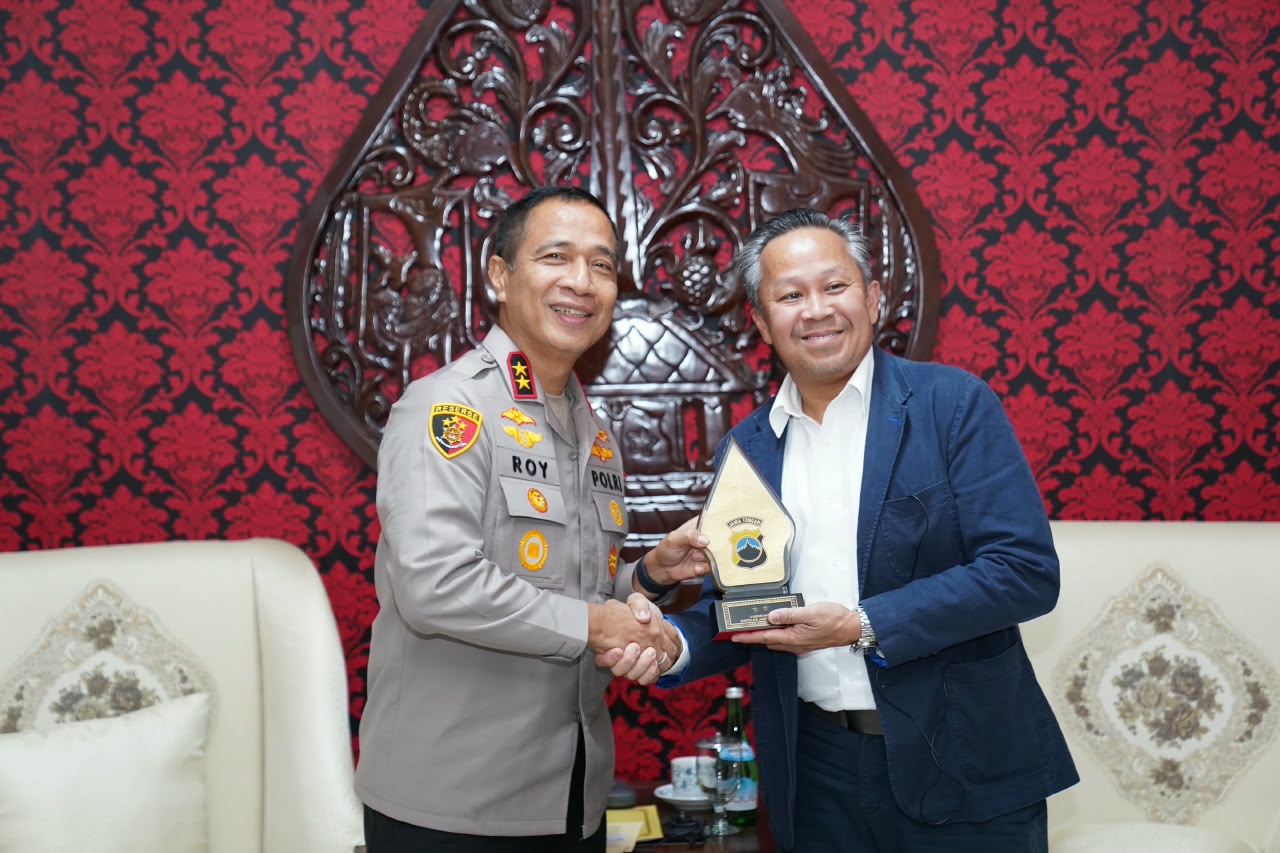 FBI Beri Penghargaan Ditressiber Polda Jateng atas Pengungkapan Kasus Pig Butchering Scam 9 IMG 20261015 WA0027 1