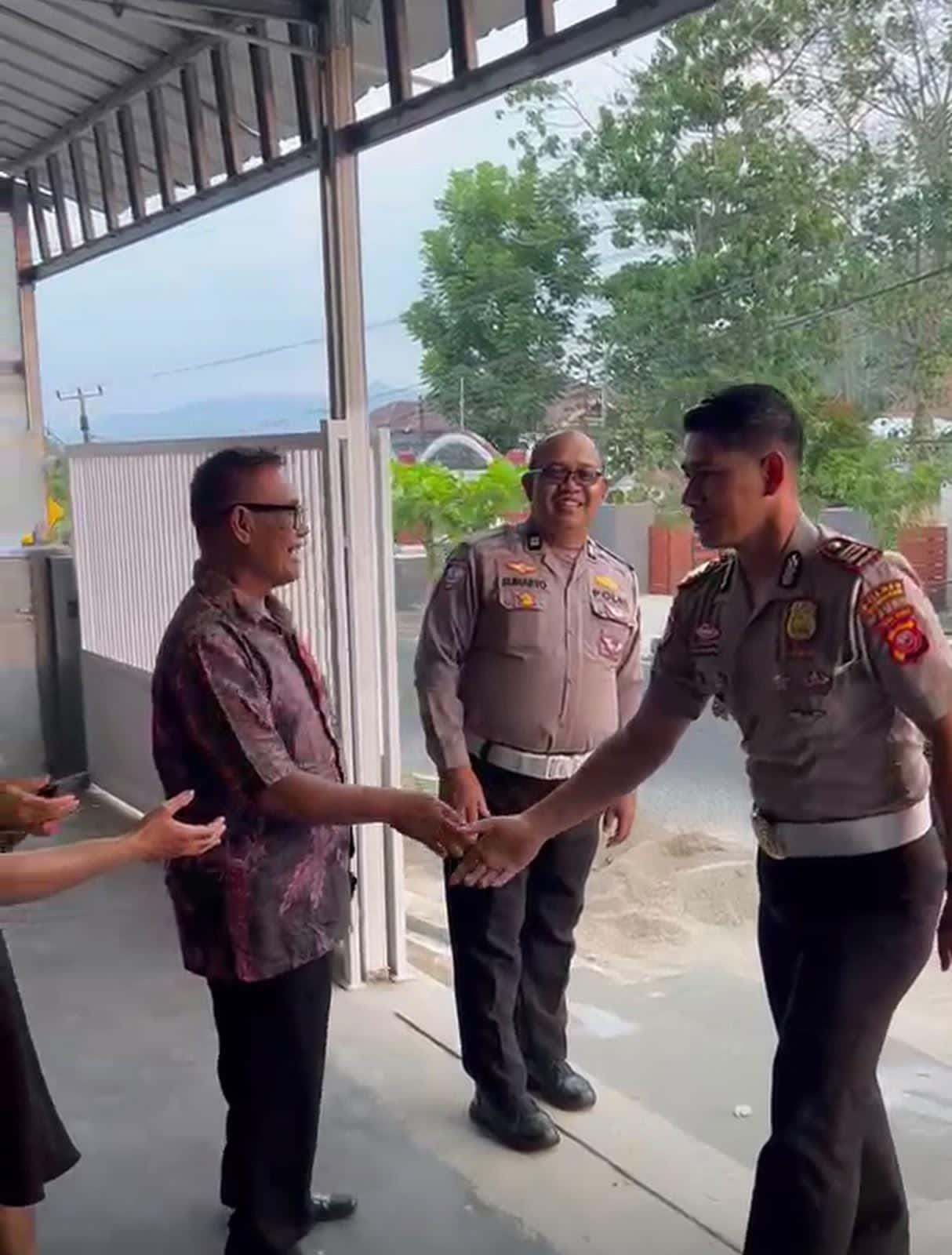 Sat Lantas Polres Kuningan Gelar Minggu Kasih dan Pengamanan Ibadah di Dua Gereja 12 IMG 20261019 WA0038