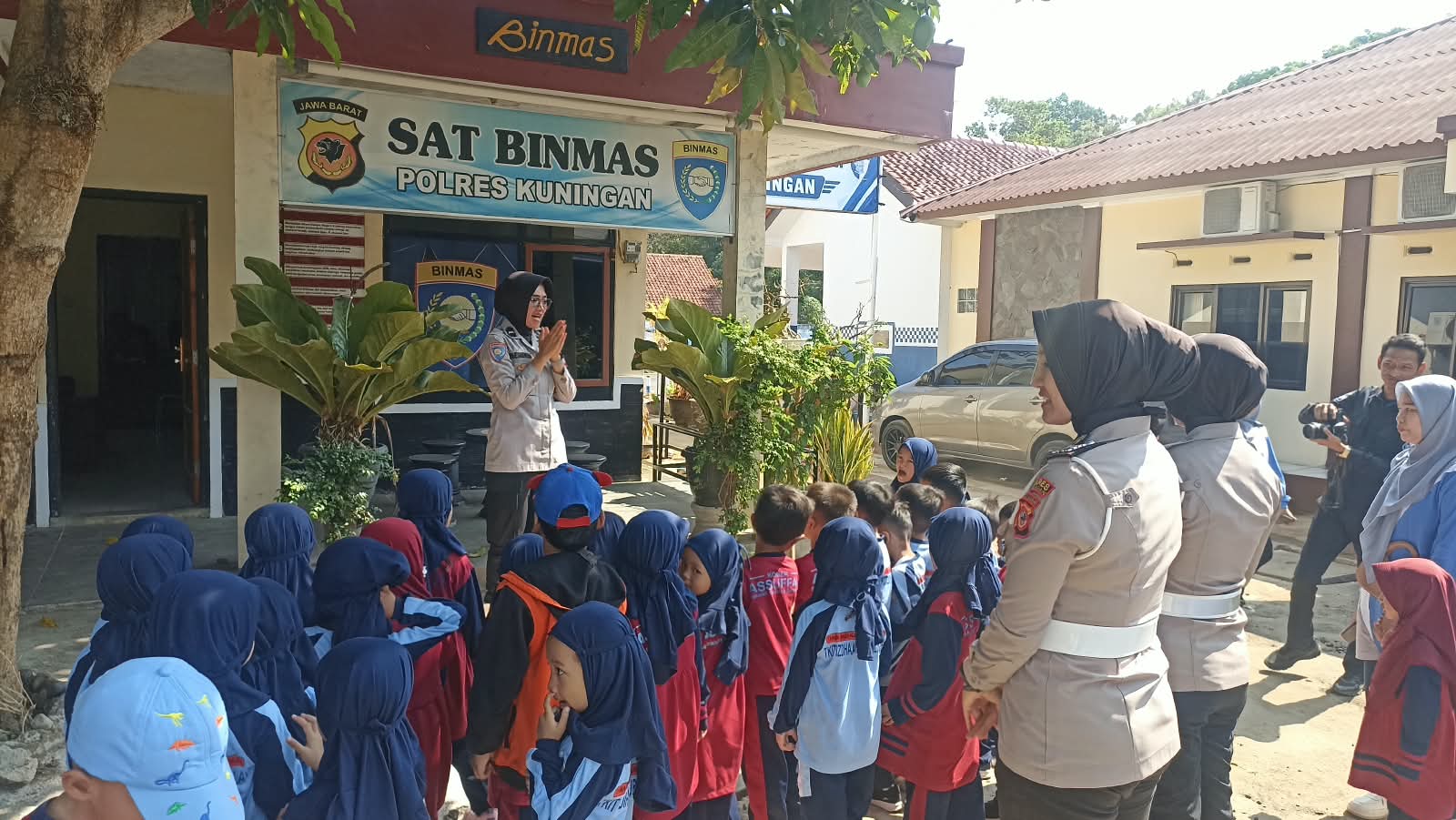 Tanamkan Kedisiplinan Sejak Dini, Sat Lantas Polres Kuningan Sambut Ceria Kunjungan Siswa TKIT dan PAUD 15 IMG 20261020 WA0006