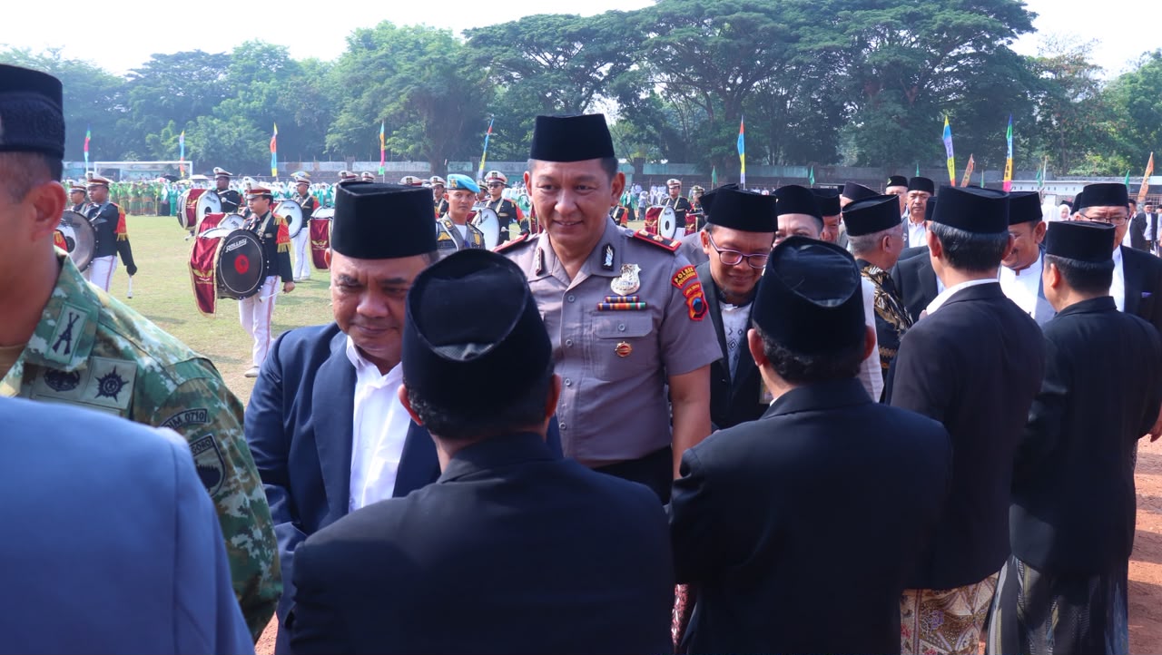 Hadiri Peringatan Hari Santri 2026, Polres Pekalongan Tegaskan Komitmen Sinergi Jaga Kamtibmas dan Toleransi 9 IMG 20261023 WA0063