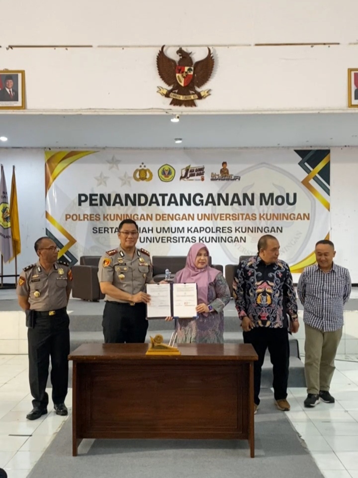 Kapolres Kuningan Berikan Kuliah Umum kepada Mahasiswa Baru Universitas Kuningan 3 IMG 20261002 221342